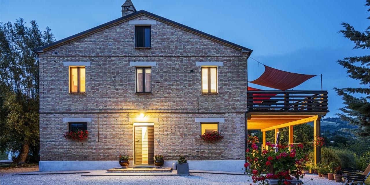 Bed and Breakfast Casa Friano Amandola Esterno foto