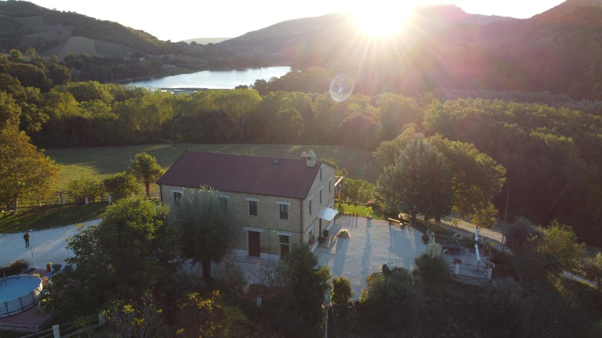 Bed and Breakfast Casa Friano Amandola Esterno foto